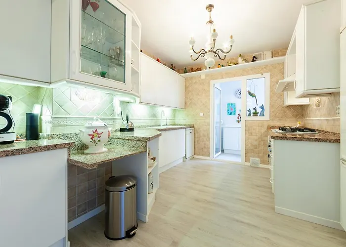 San Pedro Del Mar Апартаменти